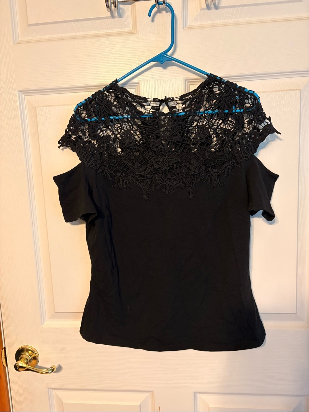 VENUS Black Lace Yoke Cold-Shoulder Camisole